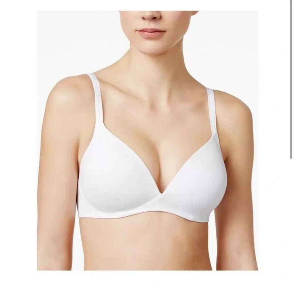 Warner's Womens Bra White Wirefree Smooth Adjustable Straps Light Padded 38D - Picture 2 of 5